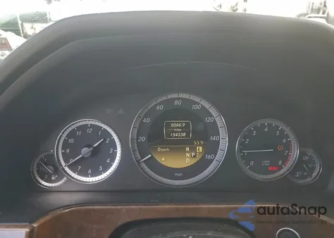 2012 Mercedes-Benz E 350 z USA, uszkodzony, nr VIN WDDHF5KB8CA570474